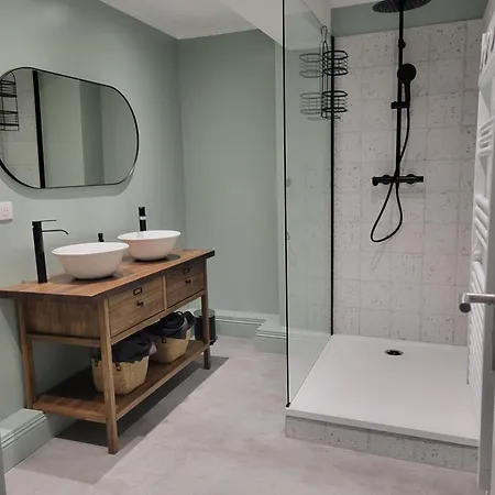 La Du Vieux - Au Coeur De La Vieille Avec Vue Directe Sur Le Beffroi Apartment *